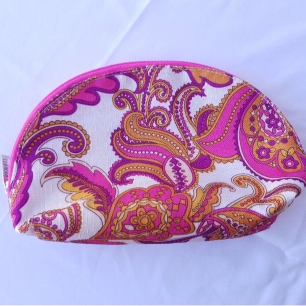 Pink & white paisley design makeup bag